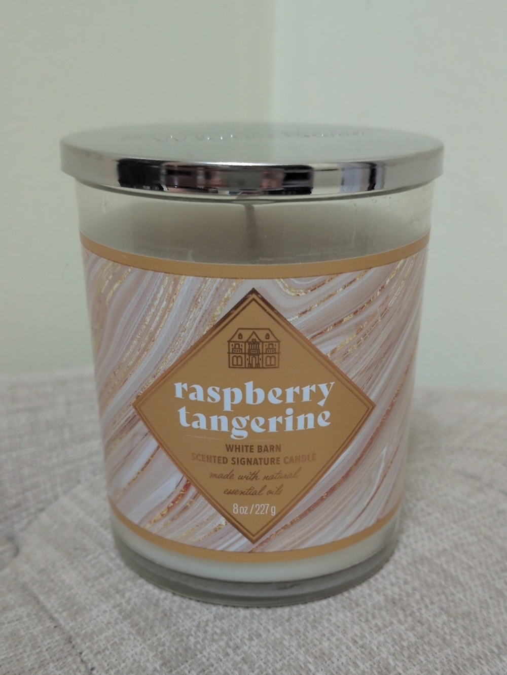 NWT White Barn Raspberry Tangerine Single Wick Candle - Picture 1 of 3